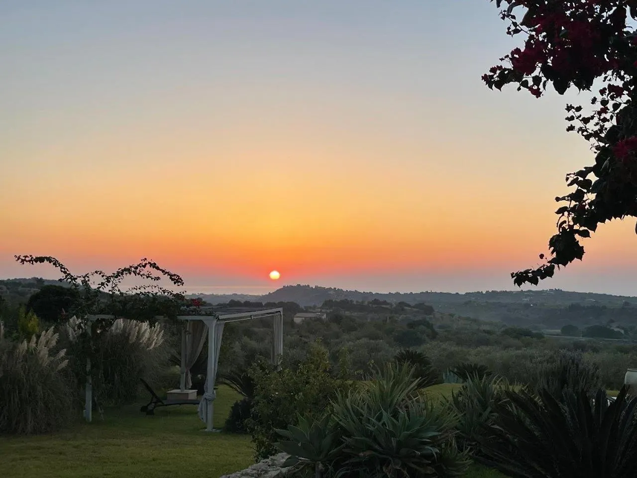 Cinecitta Sicily - La Villa Art Deco Noto